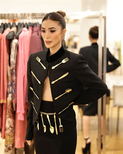 heart evangelista fashion week